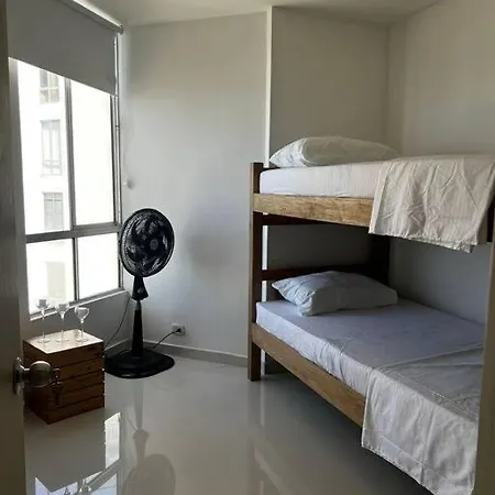 Apartamento Moderno En Cartagena/ Playa. Aeropuerto! Cartagena